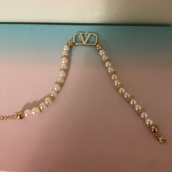 Valentino Logo Charm Choker Necklace - Picture 4 of 6